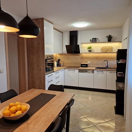 Holiday Home Near Trogir Kaštel Štafilić Eksteriør bilde