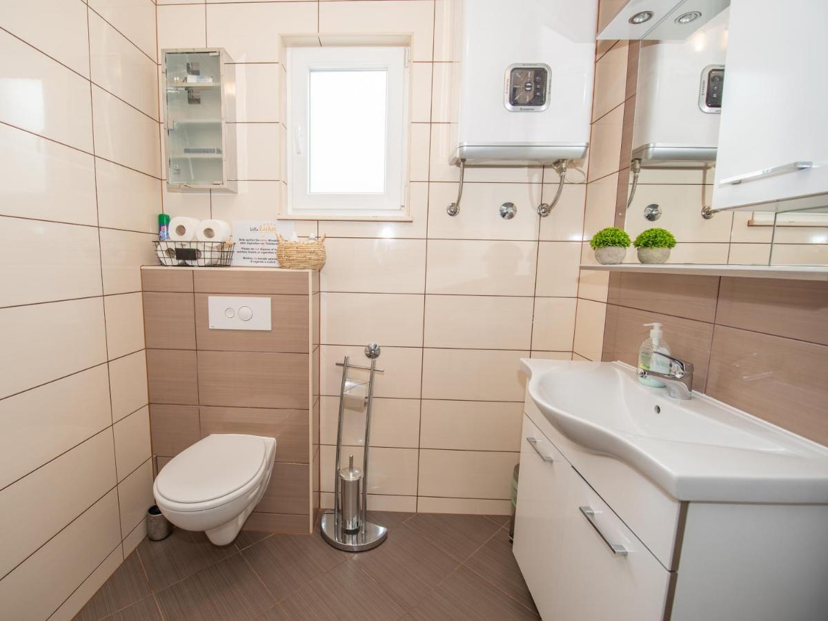 Holiday Home Near Trogir Kaštel Štafilić Eksteriør bilde